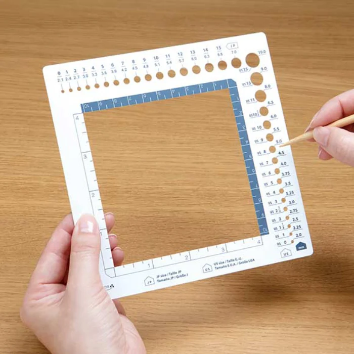 Clover Swatch Ruler Needle Gauge - Image 3