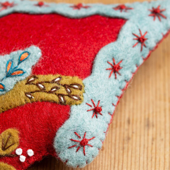 Corinne Lapierre Folk Birdhouse Felt Craft Mini Kit - Image 5