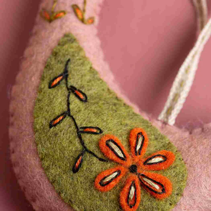 Corinne Lapierre Folk Birds Felt Craft Kit - Image 4