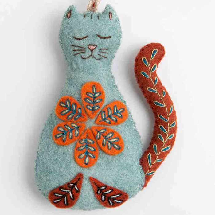 Corinne Lapierre Folk Embroidered Cat Felt Craft Mini Kit - Image 5