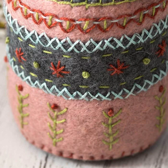 Corinne Lapierre Embroidered Pincushion Felt Craft Kit - Image 2