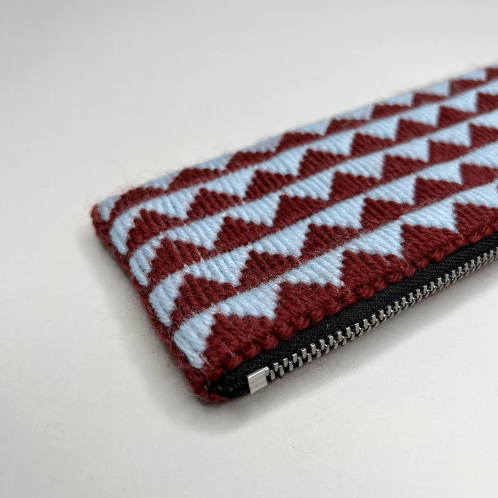 Kit Couture Uunartoq Embroidery Pencil Case Kit - Image 2