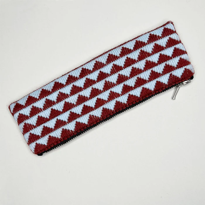 Kit Couture Uunartoq Embroidery Pencil Case Kit - Image 4