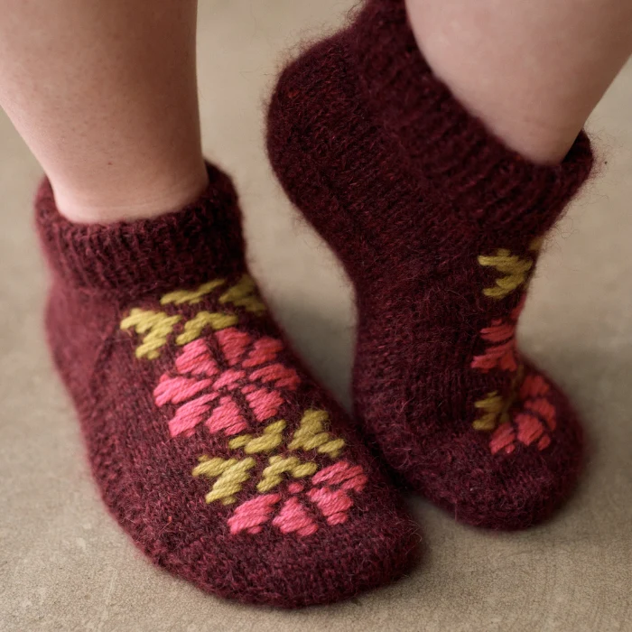 Laine Kindred Knits: Patterns from My Estonian Family Archives - Image 5