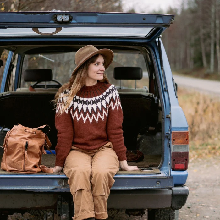 Laine Unfolding Landscapes: 17 Knits for the Road - Image 2