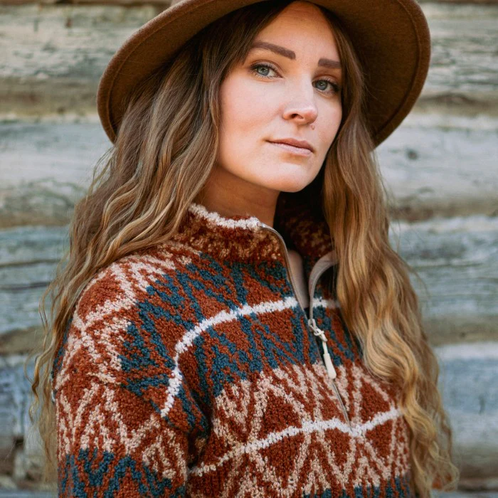 Laine Unfolding Landscapes: 17 Knits for the Road - Image 7