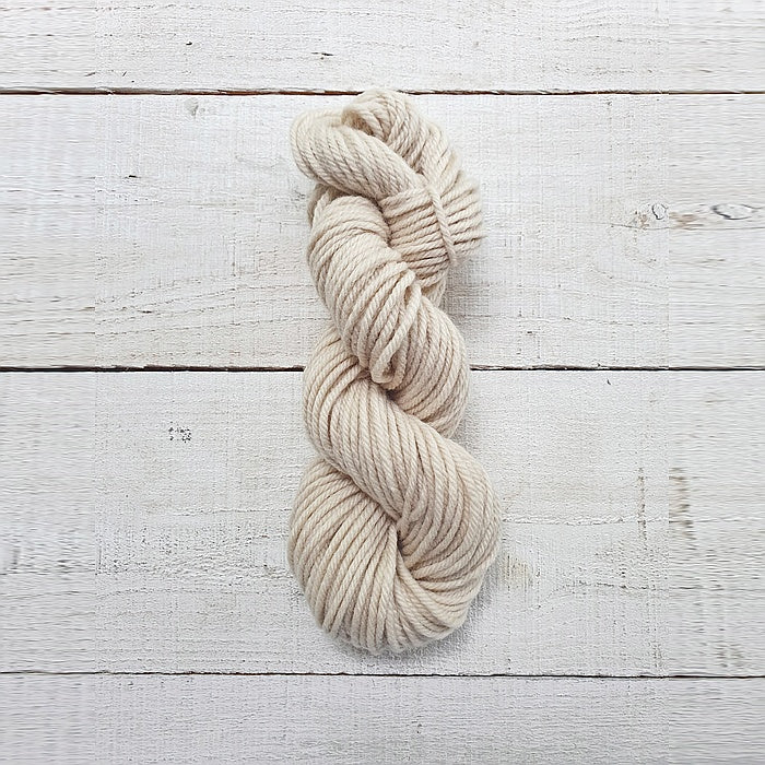 Manos Del Uruguay Cardo 12 Ply - Image 3