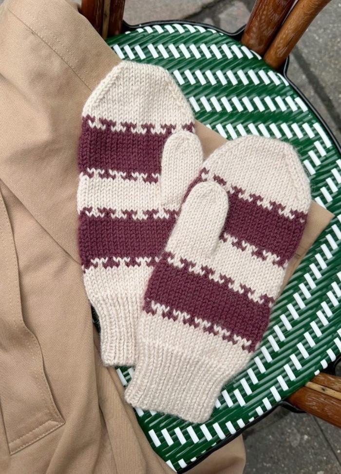 PetiteKnit Key Mittens Pattern Booklet - Image 3