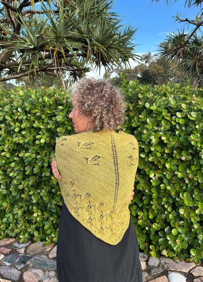 Vera Loves Knitting Fronde Shawl Digital Pattern - Image 3
